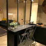 Sweethome Crispi * Rom