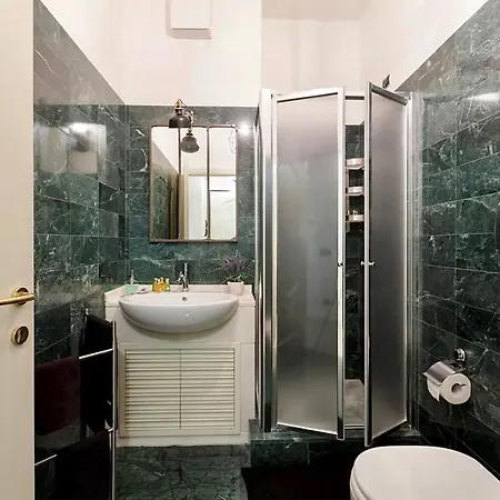 Sweethome Crispi 아파트