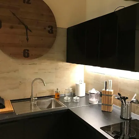 Sweethome Crispi 아파트